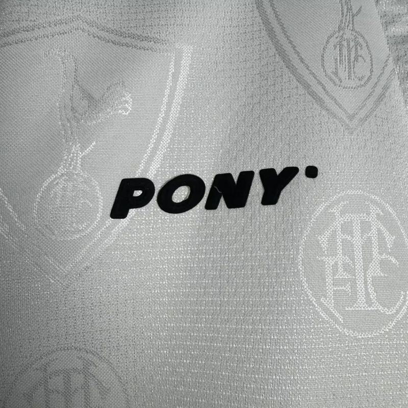 Retro Tottenham Hotspur 1995-1997 home game - Image 10