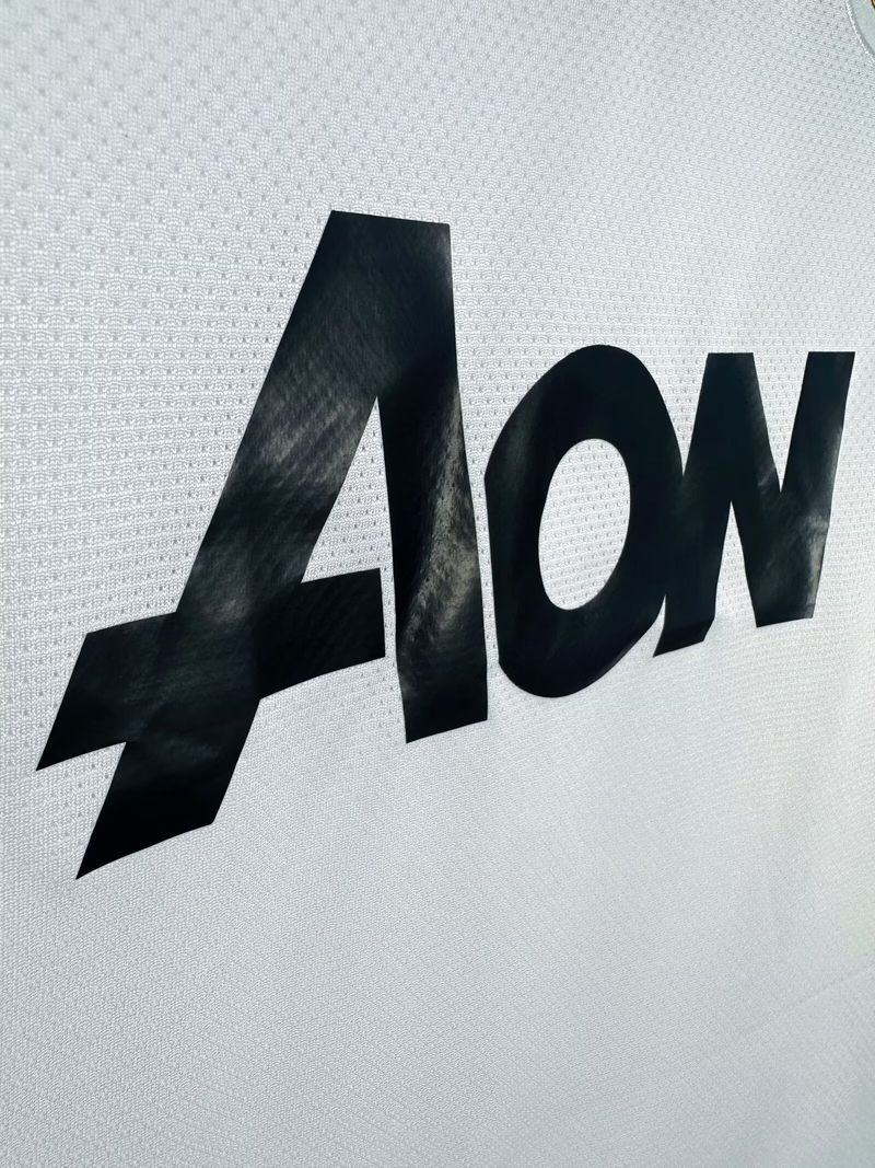 Retro Manchester United 2010-2011 away Long Sleeve - Image 6