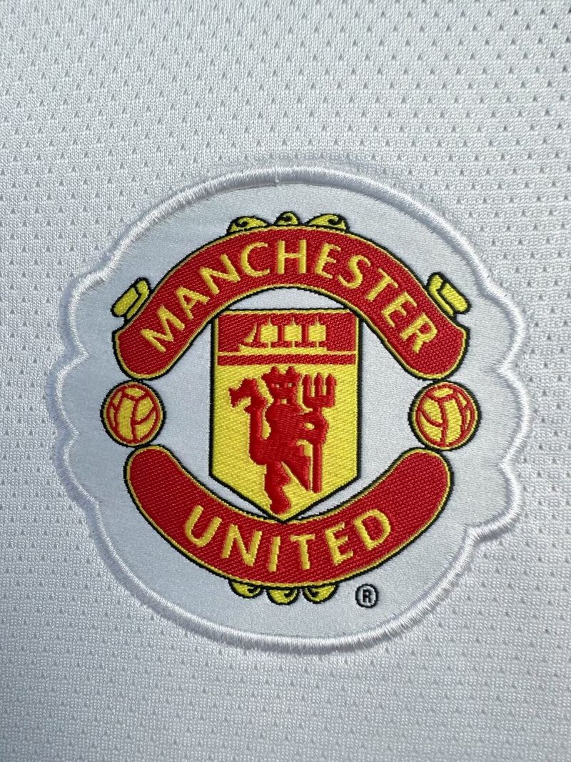Retro Manchester United 2010-2011 away Long Sleeve - Image 7