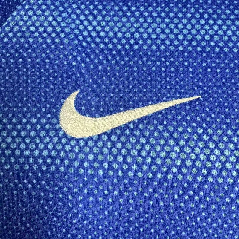 Retro Brazil national 2014 away game - Image 8