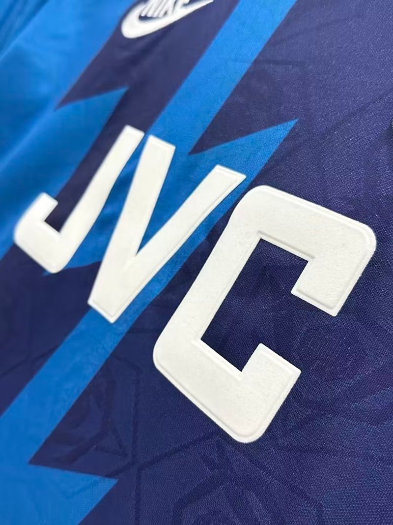 Retro Arsenal FC 1995-1996 away Long Sleeve - Image 7