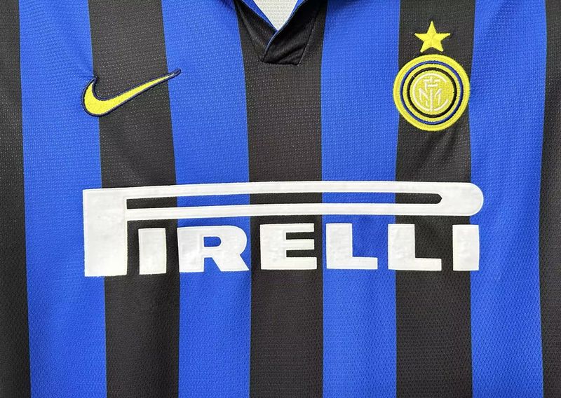 Retro Inter Milano 1998-1999 home game - Image 10