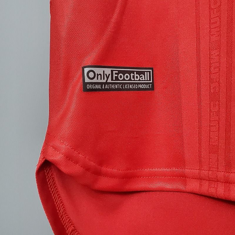 Retro Manchester United 1999-2000 home game - Image 8