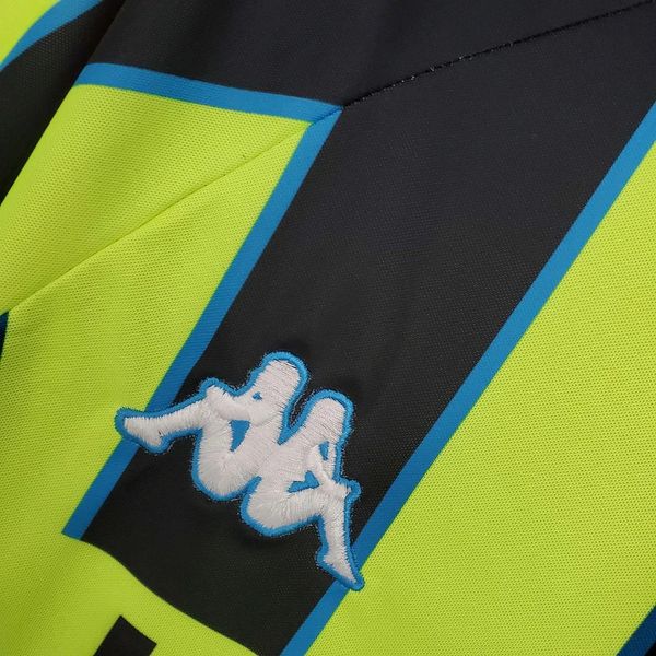 Retro Manchester City 1998-1999 away game - Image 6