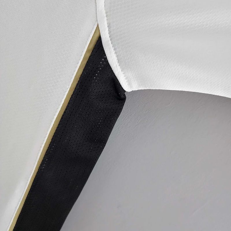 Retro Manchester United 2006-2007 away game - Image 9