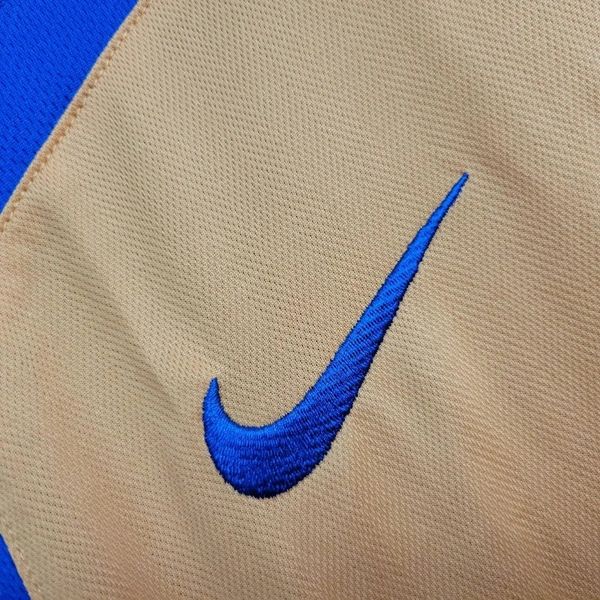 Retro Juventus 2005-2006 third away - Image 7