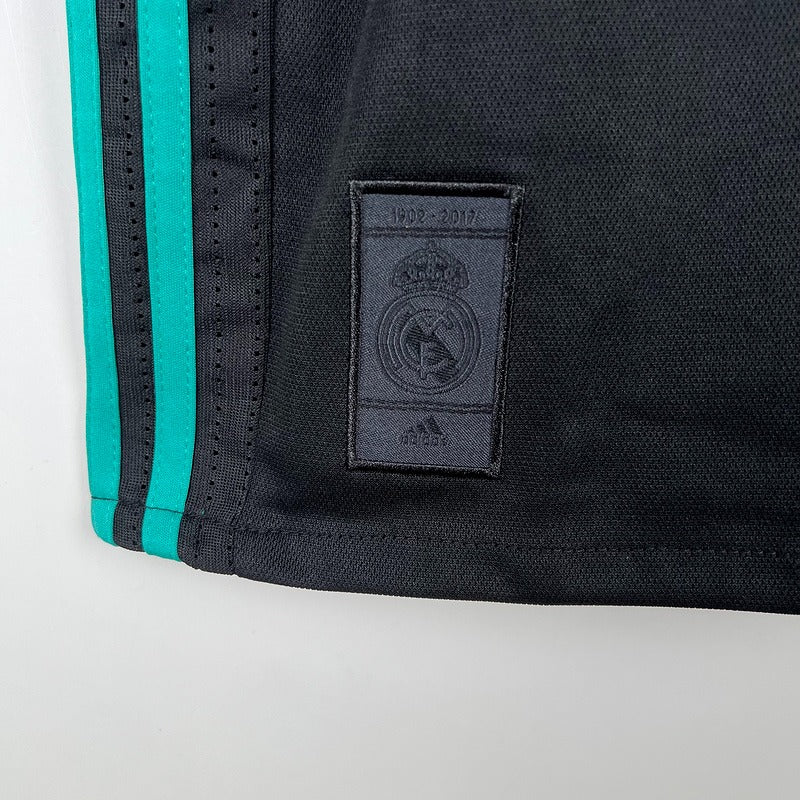 Retro Real Madrid 2017-2018 away game - Image 8