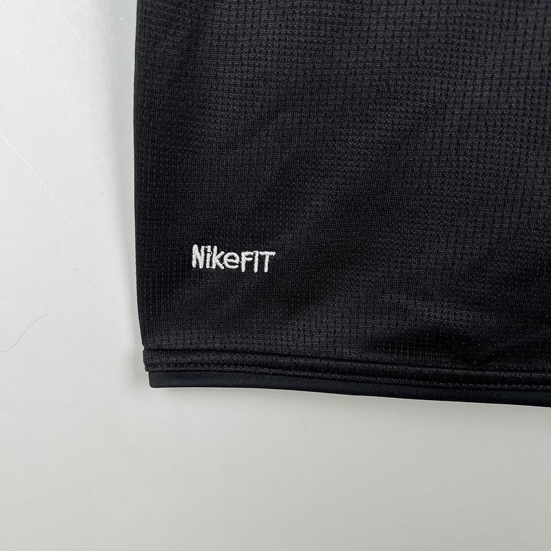 Retro Manchester United 2007-2008 away game - Image 9