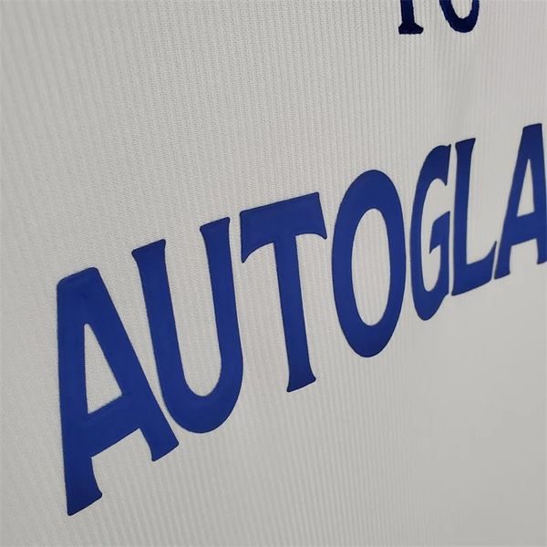 Retro Chelsea FC 1998-2000 away game - Image 6