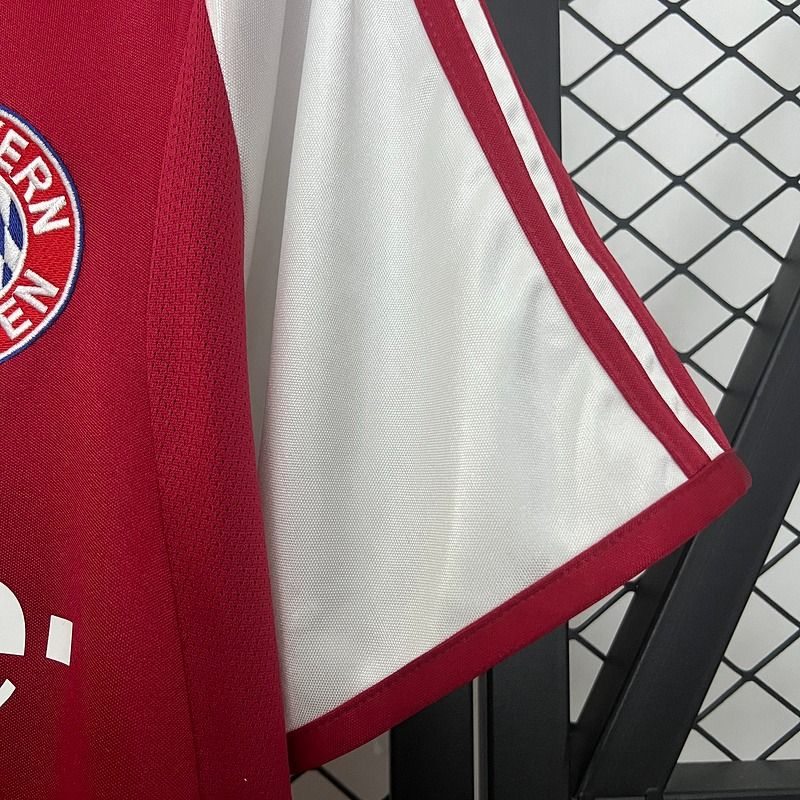 Retro Bayern München 2003-2004 home game - Image 7