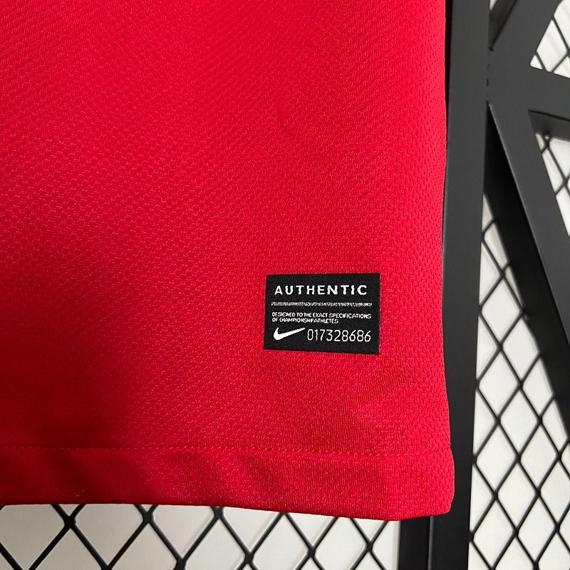 Retro Arsenal FC 2011-2012 home game - Image 9