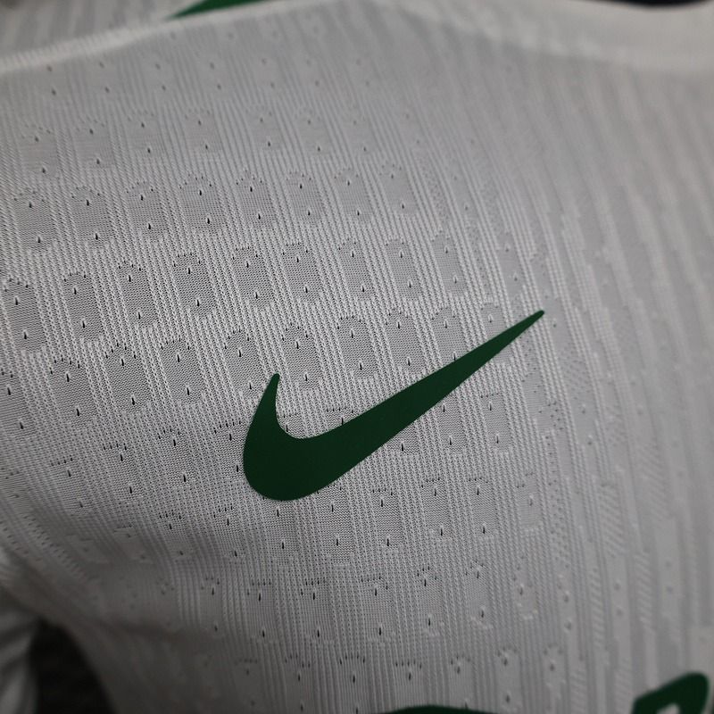 Sporting Lisbon 2024-2025 away game player - Image 6