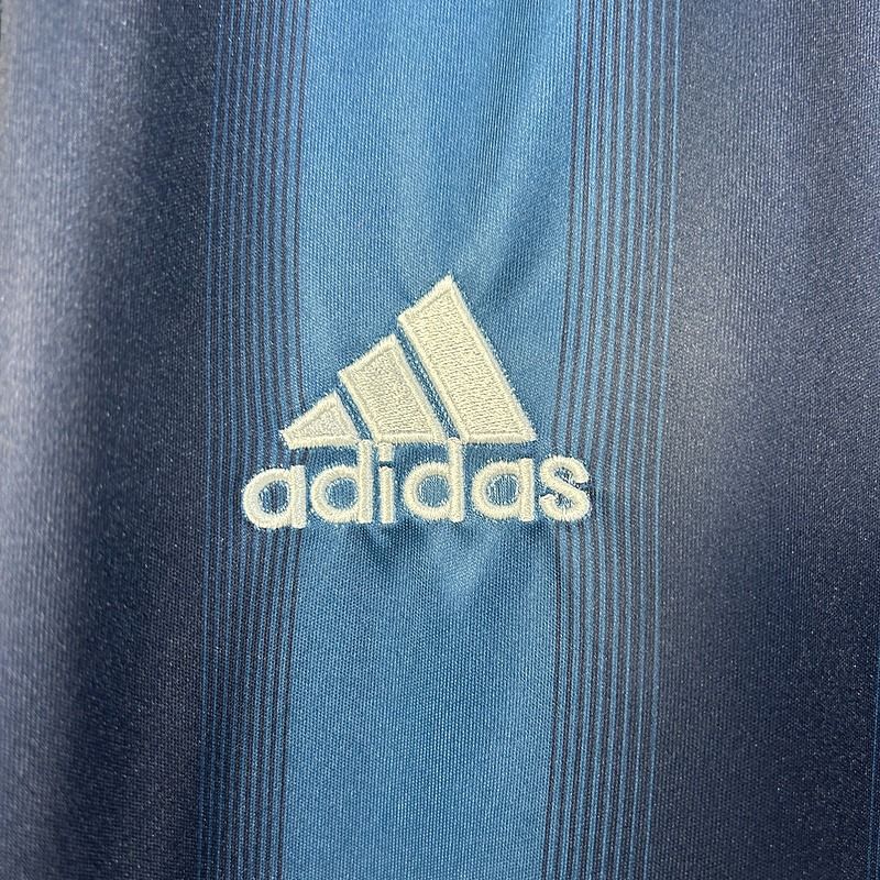 Retro Newcastle United 2005-2006 away - Image 8