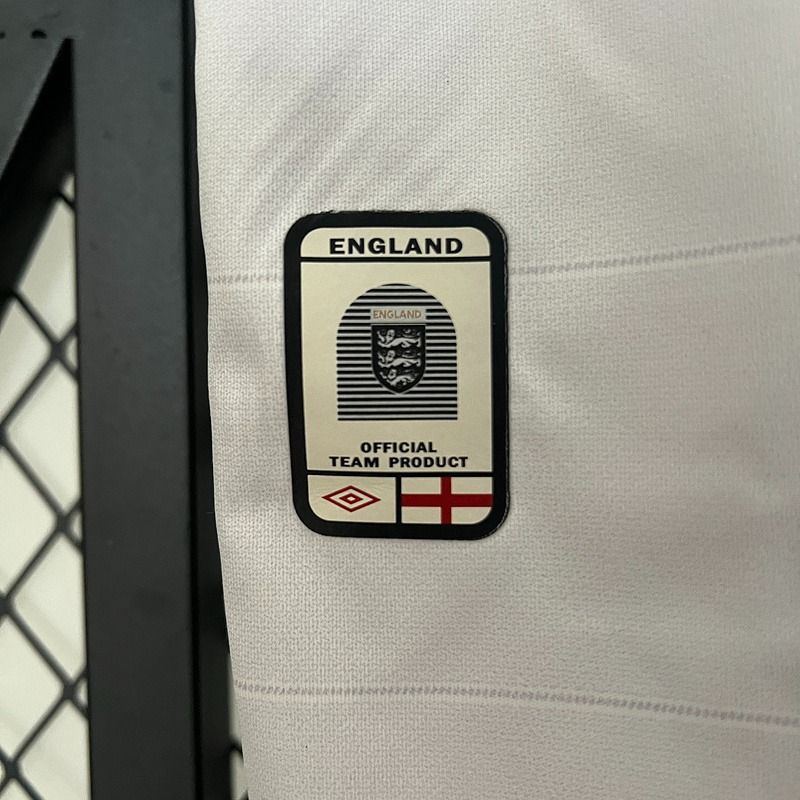 Retro England national 2004 home game - Image 6