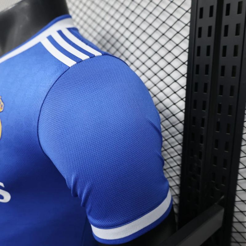 Real Madrid 2025-2026 second away game player - Image 6