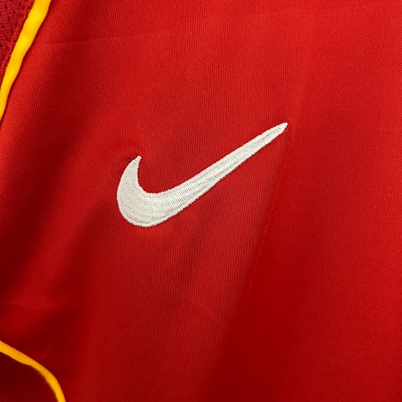 Retro Arsenal FC 2004-2005 home game - Image 7