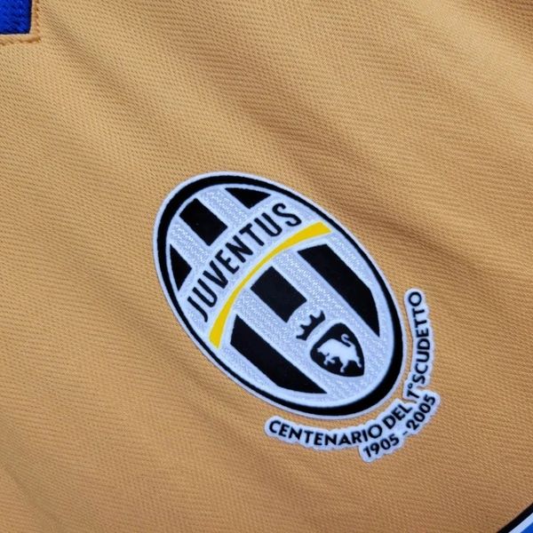 Retro Juventus 2005-2006 third away - Image 6
