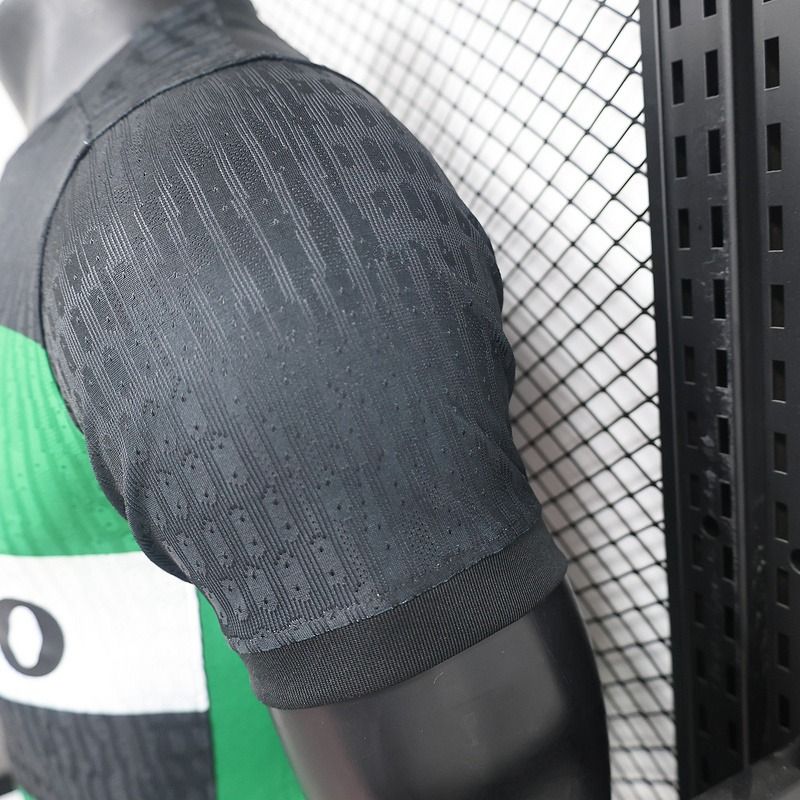 Sporting Lisbon 2024-2025 home game player - Image 7