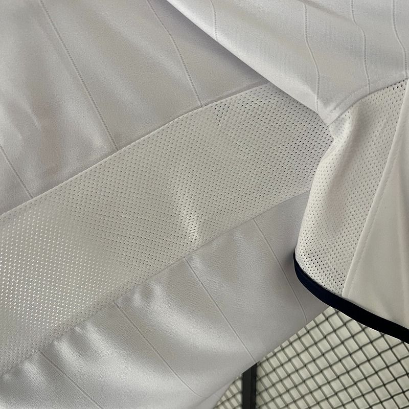 Retro England national 2004 home game - Image 8