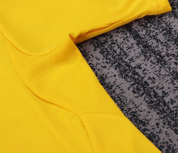 Retro Kid Size Real Madrid 2011-2012 Goalkeeper - Image 6