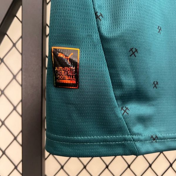 Racing Club de Lens 2024-2025 away game - Image 6