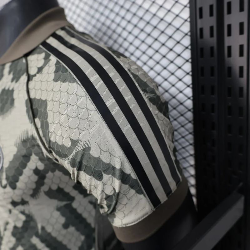 Bayern München 2025-2026 special player - Image 7