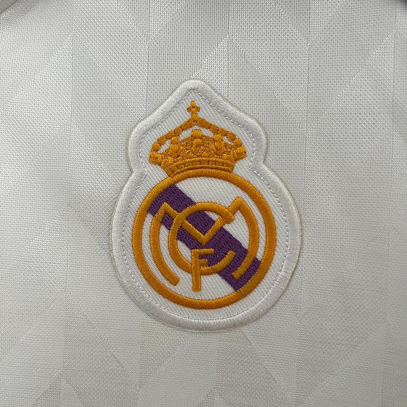 Retro Real Madrid 1986-1988 home game - Image 7
