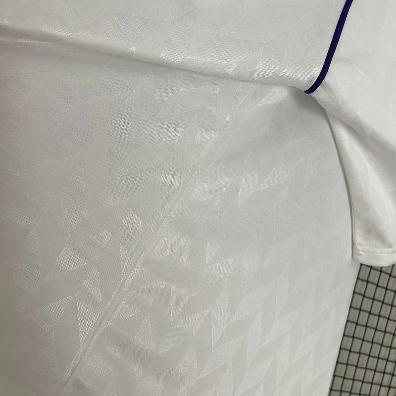 Retro Real Madrid 1986-1988 home game - Image 6