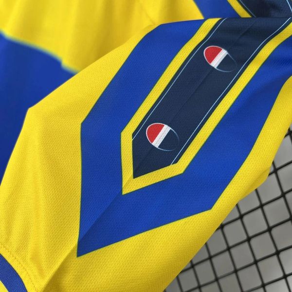 Retro Parma Calcio 1999-2000 home game - Image 6