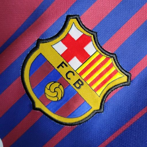 Retro FC Barcelona 2017-2018 home game - Image 7