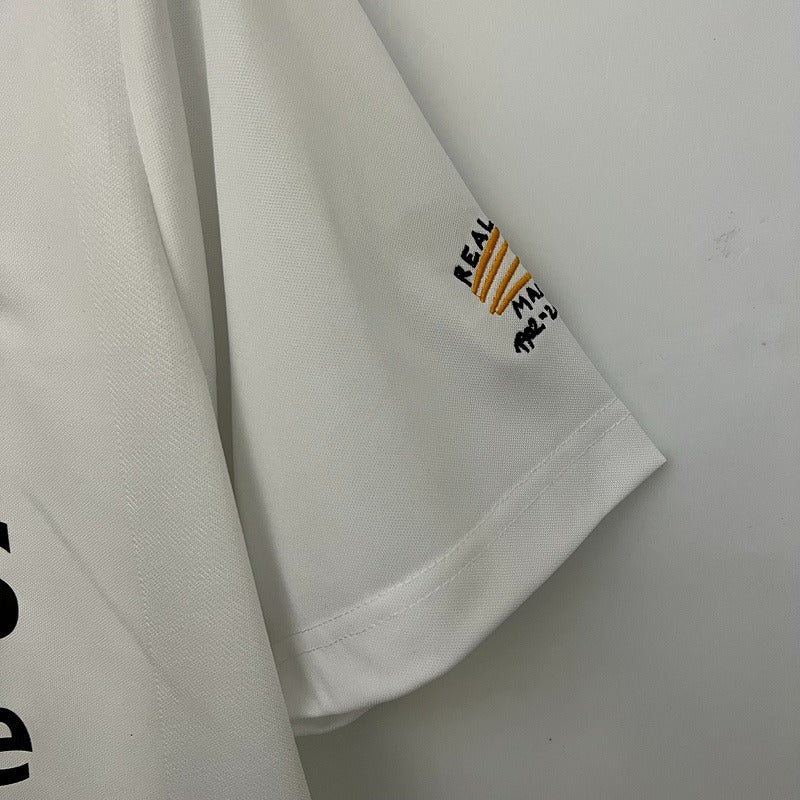 Retro Real Madrid 2002-2003 home game - Image 8