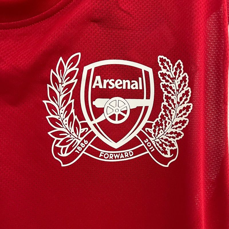 Retro Arsenal FC 2011-2012 home game - Image 7